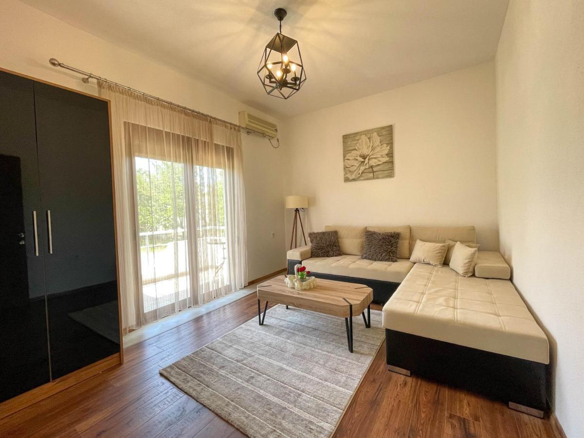B&B Lovac Hasa 2 Ulcinj Exteriör bild
