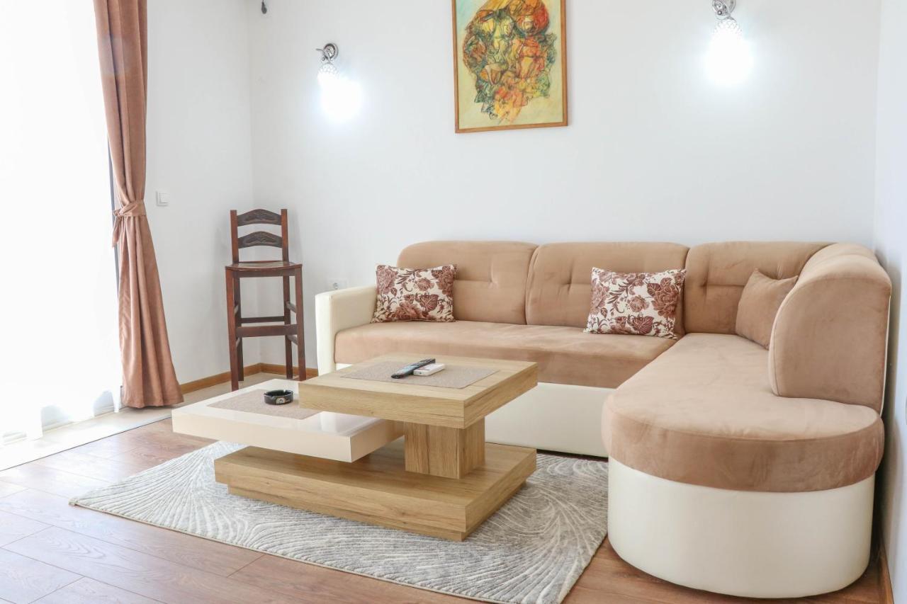 B&B Lovac Hasa 2 Ulcinj Exteriör bild